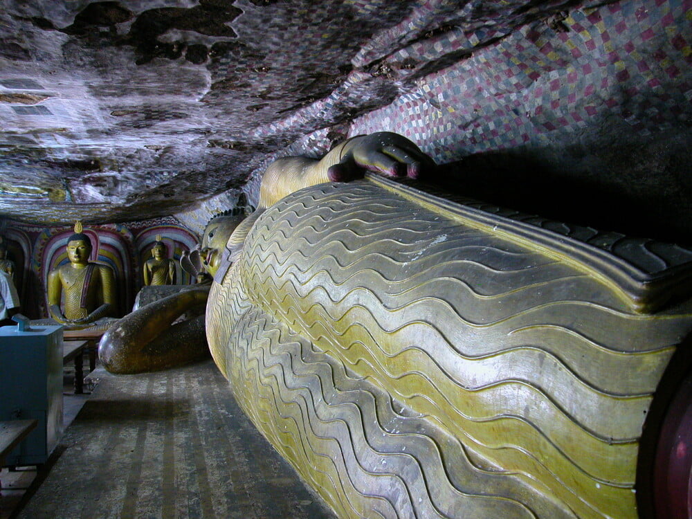 Tapchinghiencuuphathoc.vn Rangiri Dambulla Cave Temple Sri Lanka (7)