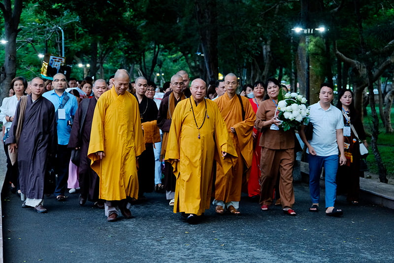 Tapchinghiencuuphathoc.vn Vu Lan Dao Hieu Va Dan Toc (1)