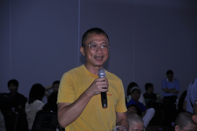 Đại diện báo chí đặt câu hỏi, trao đổi các vấn đề trong Đại lễ Vesak 2025