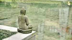 Ai thay ta quyết định số phận?