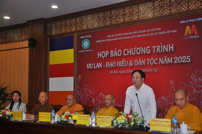 Ông Vương Duy Biên phát biểu Ông Vương Duy Biên phát biểu