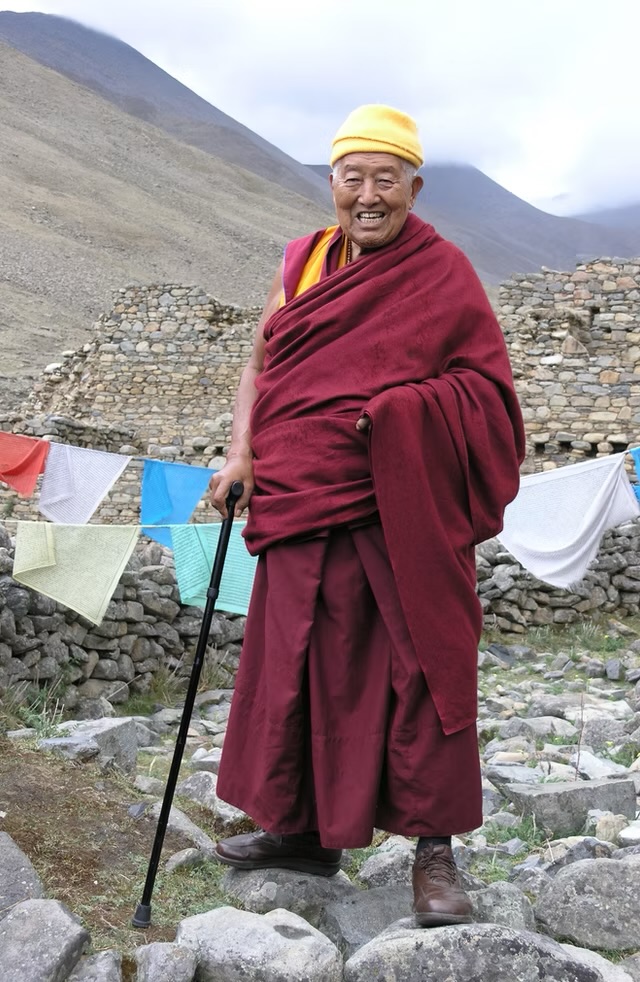 Ngài Kyabje Yongzin Mawai Wangpo Lopon Tenzin Namdak Rinpoche Ngài Kyabje Yongzin Mawai Wangpo Lopon Tenzin Namdak Rinpoche