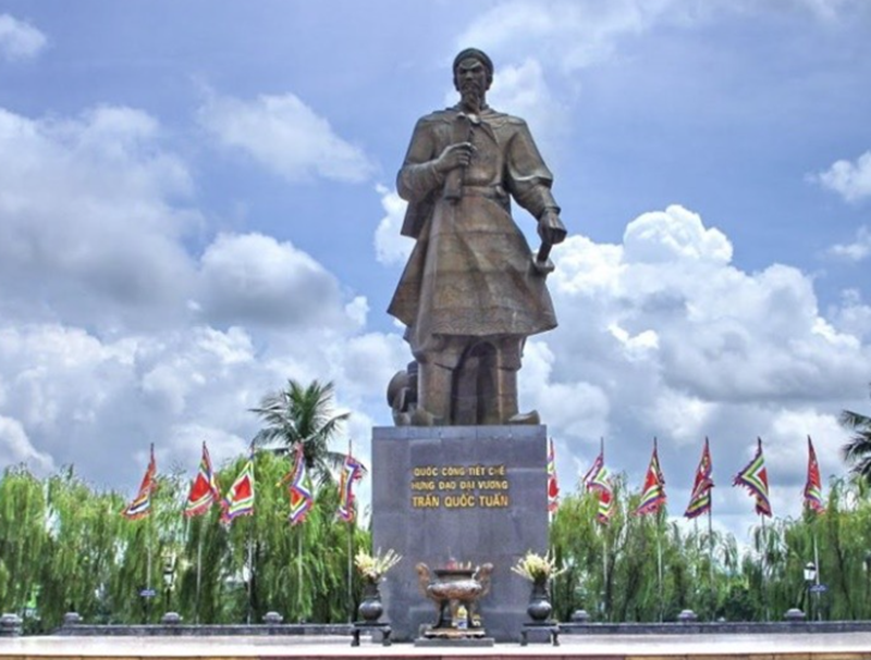 Tượng đài Trần Hưng Đạo Đại Vương Tượng đài Trần Hưng Đạo Đại Vương
