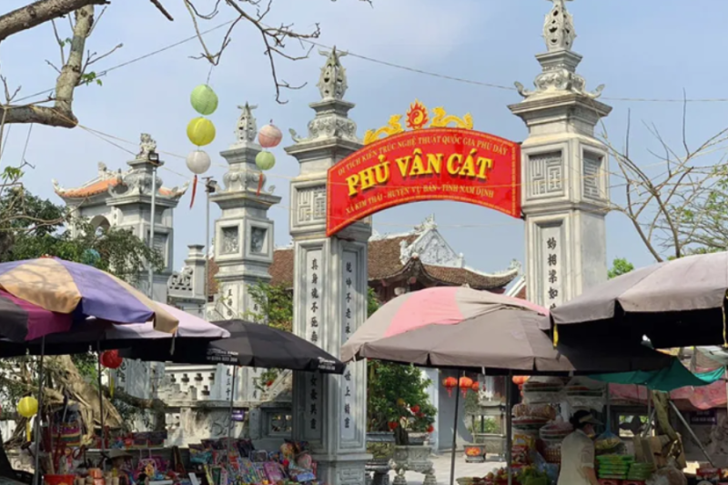 “Thánh Mẫu cố trạch linh từ bi ký”: Linh hóa ký ức cộng đồng