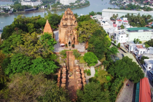 Tháp Bà Ponagar: Giao thoa tín ngưỡng và Phật giáo giữa lòng di sản Champa