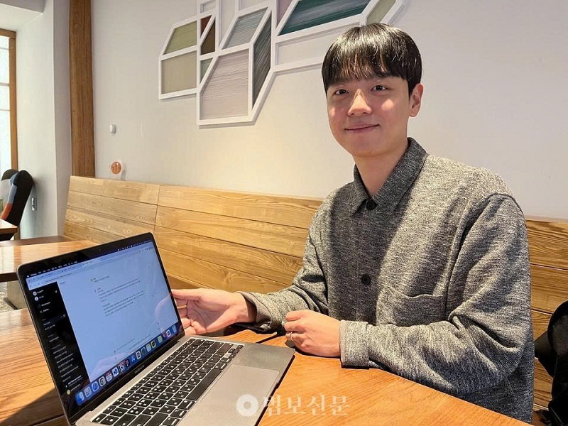 Cư sĩ Kim Young-chan (김영찬) Cư sĩ Kim Young-chan (김영찬)