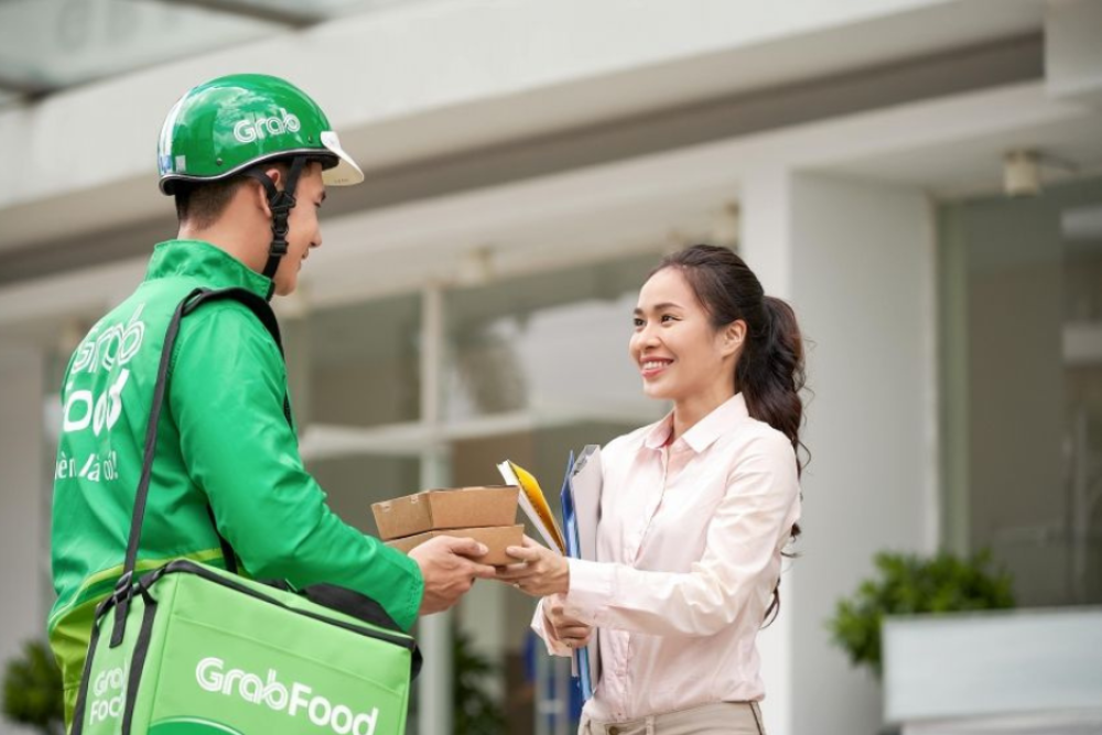 An toàn giao thông và nỗi lo từ những chuyến xe công nghệ