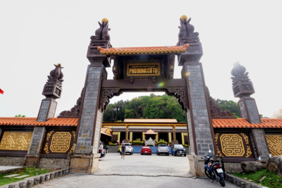 Mộ úp hay mộ quy an táng bậc khai sơn tạo tự chùa Phù Dung?