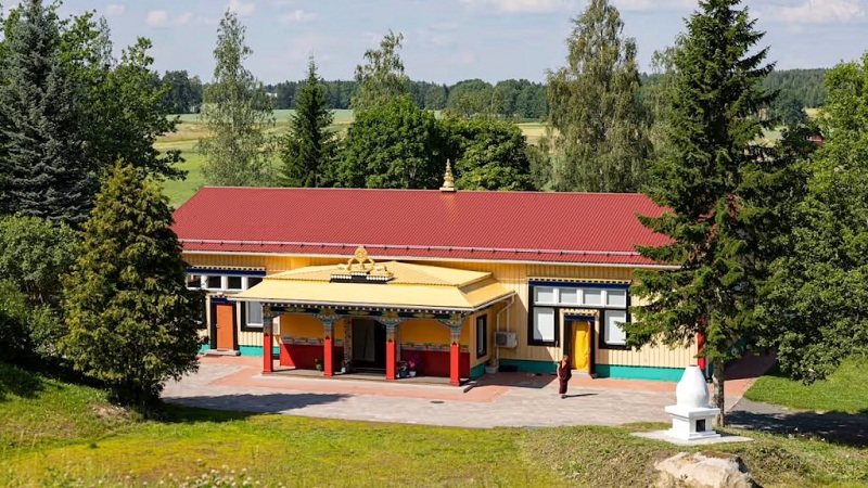 Tu viện Danakosha Ling tại Jokioinen, Phần Lan. Nguồn: Yle.fi Tu viện Danakosha Ling tại Jokioinen, Phần Lan. Nguồn: Yle.fi