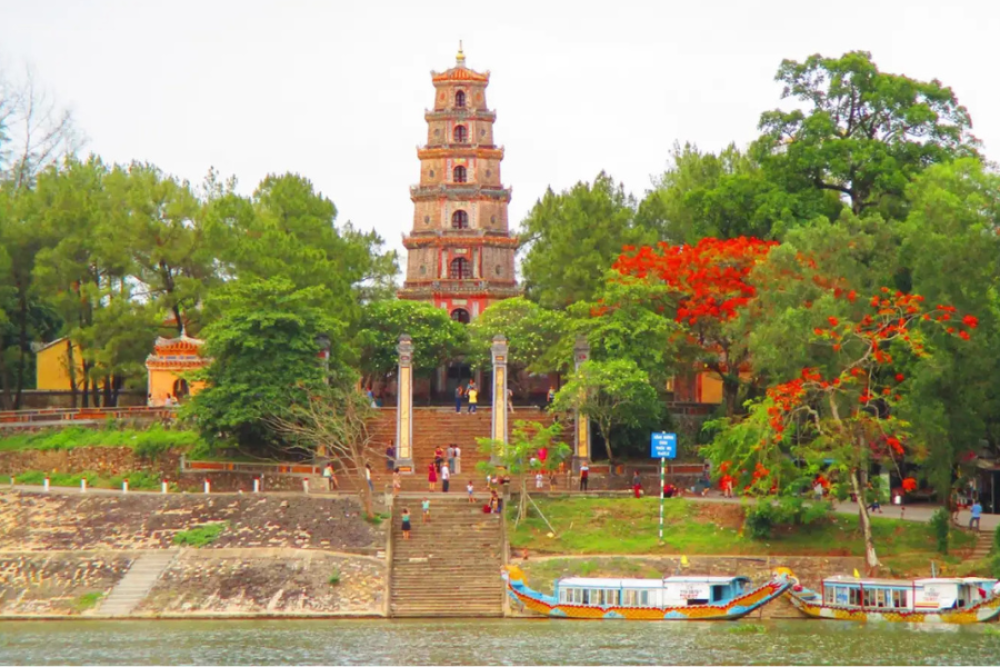Linh địa Hà Khê - Kim Long