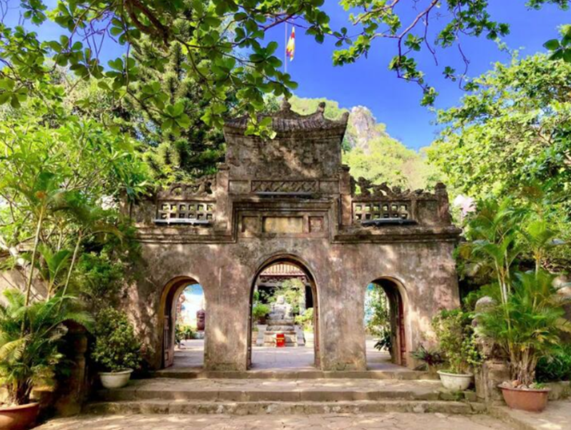 Tam quan chùa Tam Thai - Đà Nẵng. ảnh sưu tầm. Tam quan chùa Tam Thai - Đà Nẵng. ảnh sưu tầm.