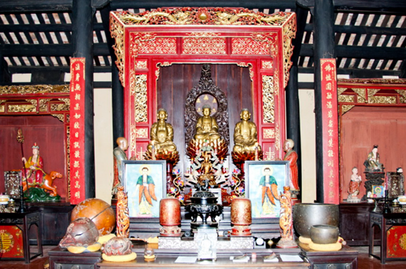 Chính điện chùa Thập Tháp Di Đà. Ảnh sưu tầm.