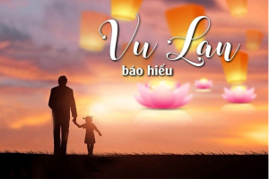 Vào chùa mùa Vu Lan