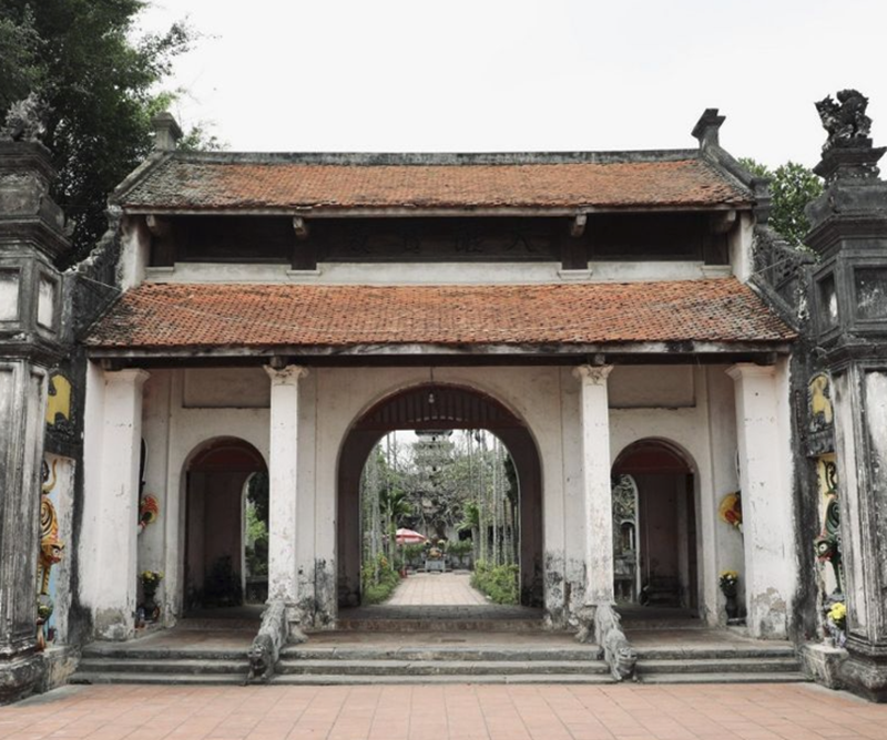 Cổng Tam quan chùa Phổ Minh (Ninh Bình). Ảnh sưu tầm.