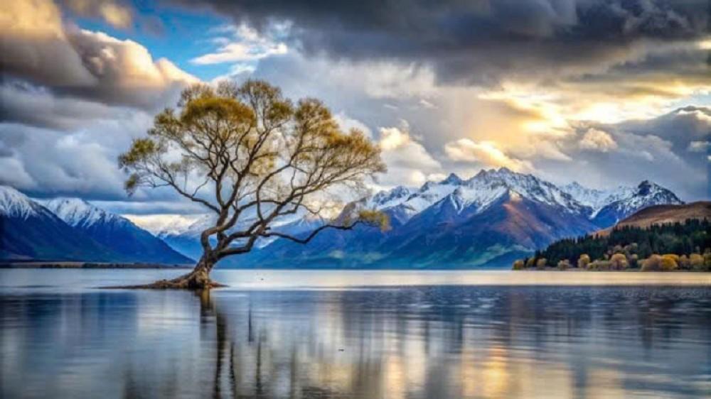 Non cao và biển lặng