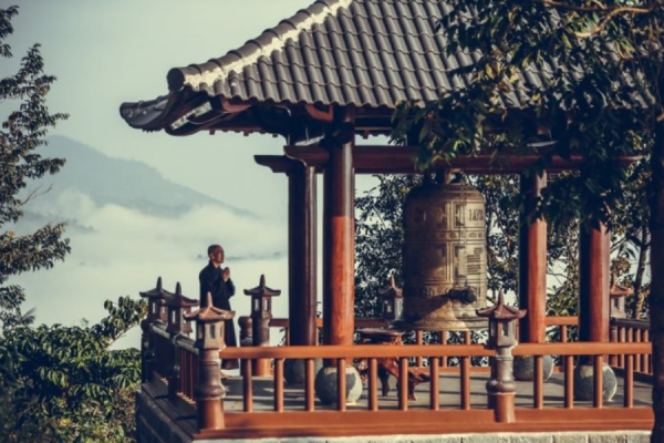 Tiếng chuông chùa neo giữ hồn quê