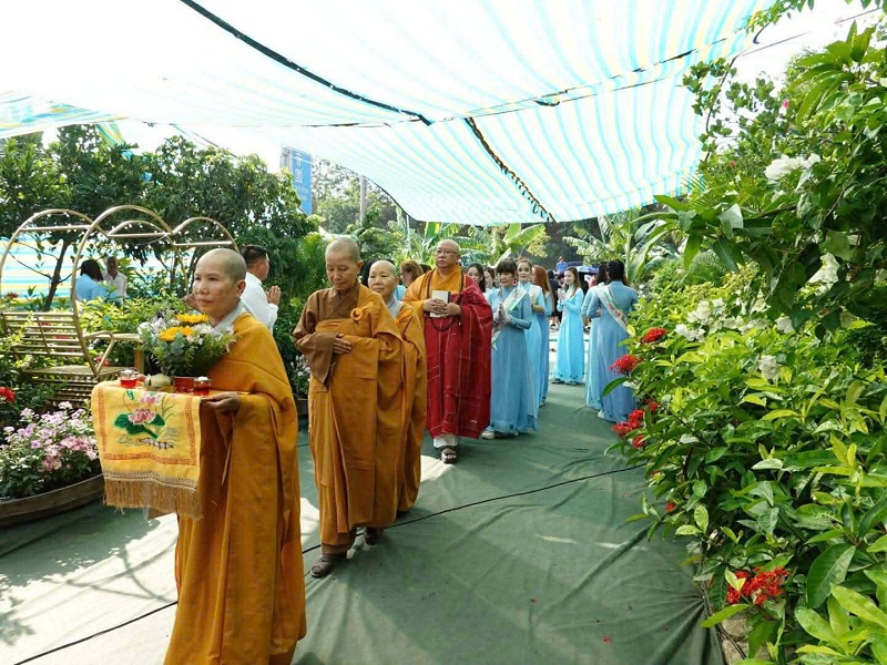 Cung nghi chư tôn đức tăng, ni