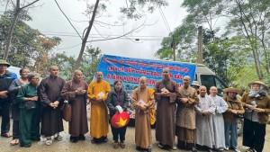 Chùa Việt và bầu trời yêu thương trong mưa lũ