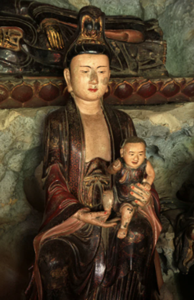 Pho tượng Quan Âm Tống Tử tại chùa Mía. Ảnh sưu tầm.