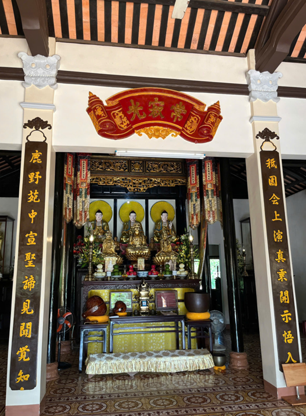 Chính điện chùa Hồng Ân (Huế). Ảnh tác giả cung cấp.