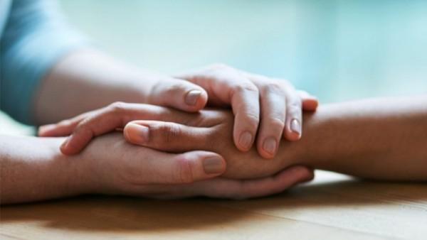 “Của cho” là vật chất - "cách cho” là phẩm chất