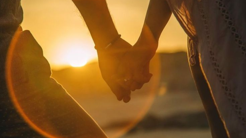 Giữ khoảng cách để kết nối "bong bóng"