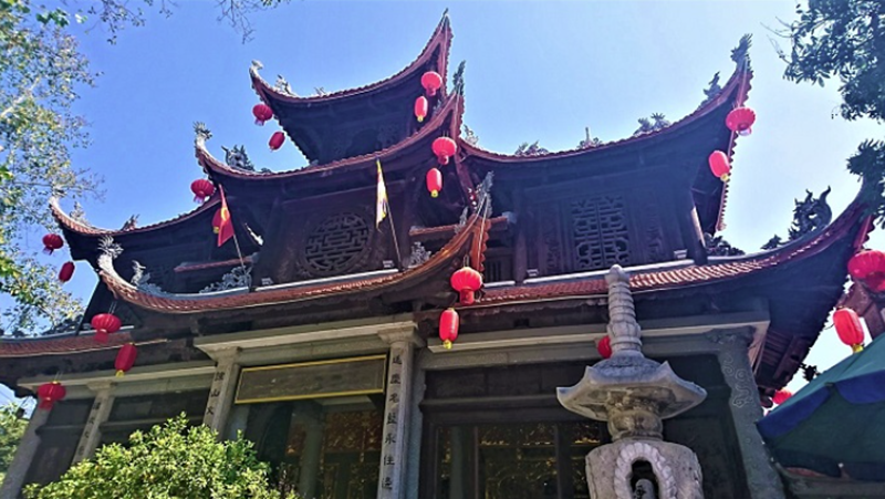 Ch&ugrave;a Di&ecirc;n Kh&aacute;nh (ch&ugrave;a Th&agrave;nh). Ảnh sưu tầm.