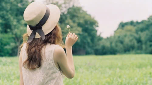 An nhiên sống thuận lẽ đời