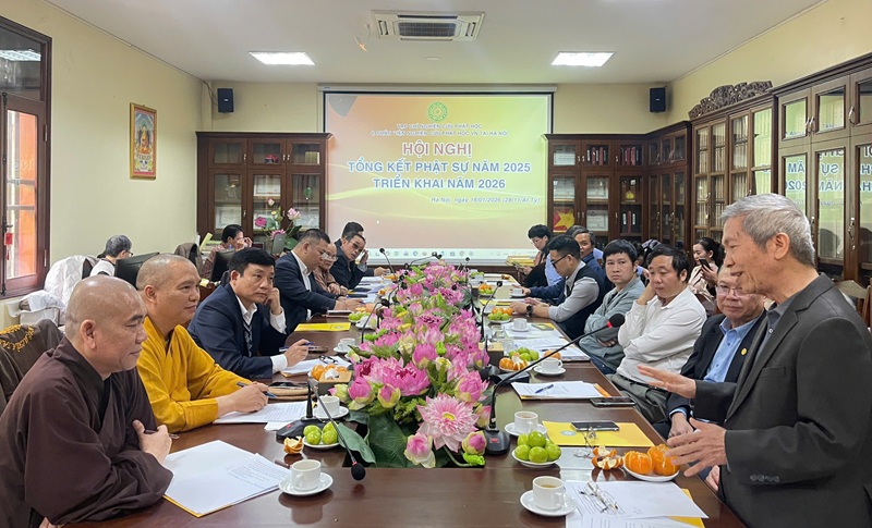 GS - TS Nguyễn H&ugrave;ng Hậu