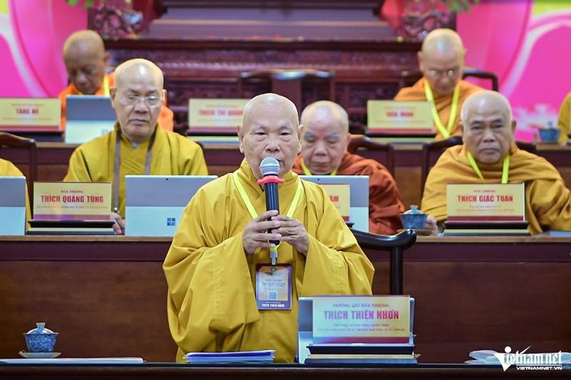 H&ograve;a thượng Th&iacute;ch Thiện Nhơn, Chủ tọa Hội nghị ng&agrave;y 22/01 tại TP. Hồ Ch&iacute; Minh. (Nguồn: vietnamnet.vn)