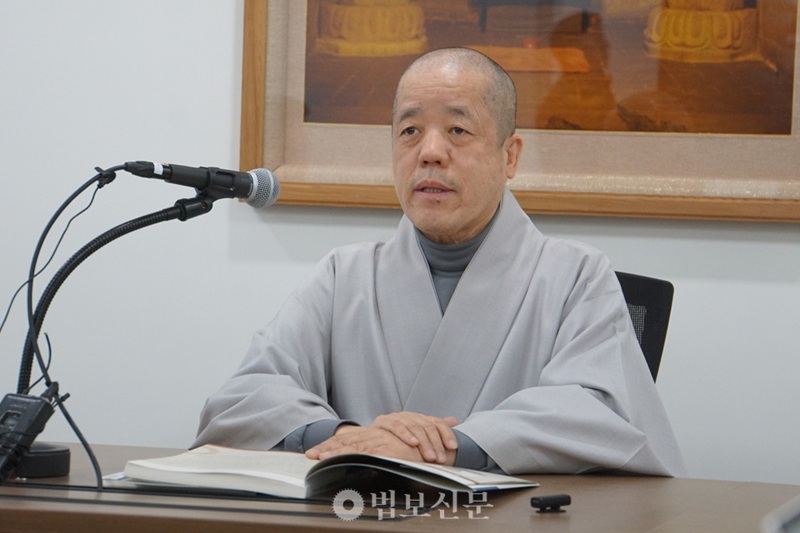 H&ograve;a thượng Woncheol, Viện trưởng Viện Nghi&ecirc;n cứu T&ocirc;ng ph&aacute;i Jogye.