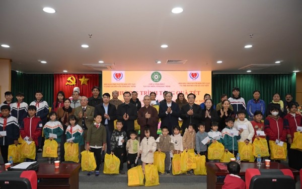 Hơi ấm từ tâm xua tan giá lạnh