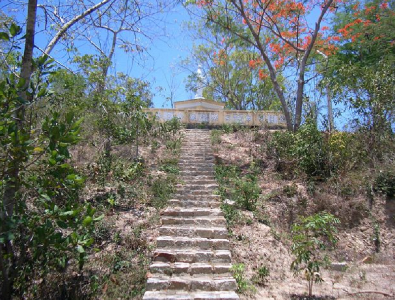 Ch&ugrave;a Sắc Tứ Kim Sơn (Kh&aacute;nh Ho&agrave;). Ảnh sưu tầm