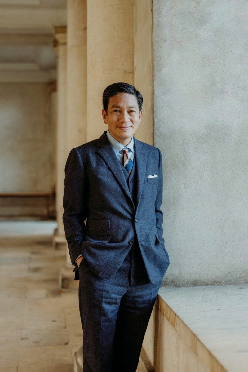 Dựa tr&ecirc;n c&aacute;c t&agrave;i liệu lưu trữ v&agrave; hồi ức gia đ&igrave;nh, cư sĩ &nbsp;Thant Myint-U đ&atilde; viết n&ecirc;n một cuốn hồi k&yacute; v&ocirc; c&ugrave;ng cảm động về cuộc đời &ocirc;ng nội của m&igrave;nh. - Gabriela Ruiz