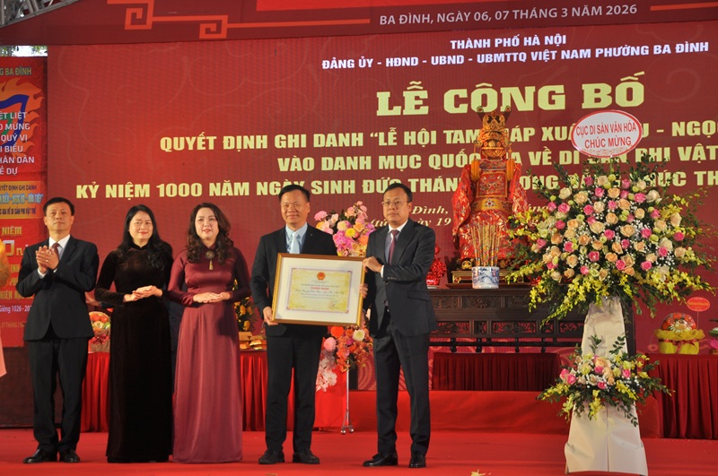 Lễ hội Tam gi&aacute;p (Xu&acirc;n Biểu - Ngọc H&agrave; - Hữu Tiệp) v&agrave;o Danh mục quốc gia Di sản văn h&oacute;a phi vật thể