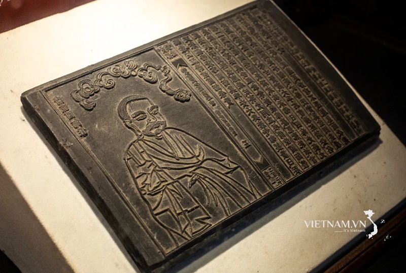 Mộc Bản Hoa Nghi&ecirc;m Kinh. Ảnh: Vietnam.vn