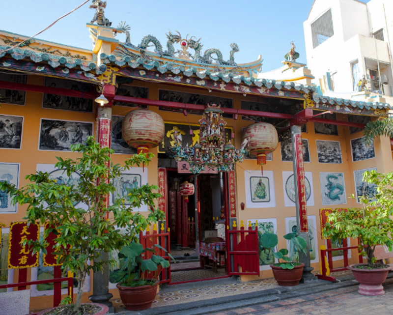 Ch&ugrave;a &Ocirc;ng 