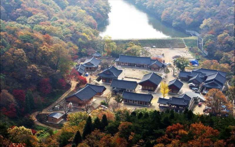 Ng&ocirc;i gi&agrave; lam cổ tự Phật Gi&aacute;p do Đại sư Ma La Nan Đ&agrave; khai sơn