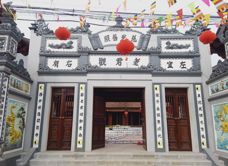 Cổng L&atilde;o Qu&acirc;n qu&aacute;n (Ho&agrave;i Đức). Ảnh sưu tầm