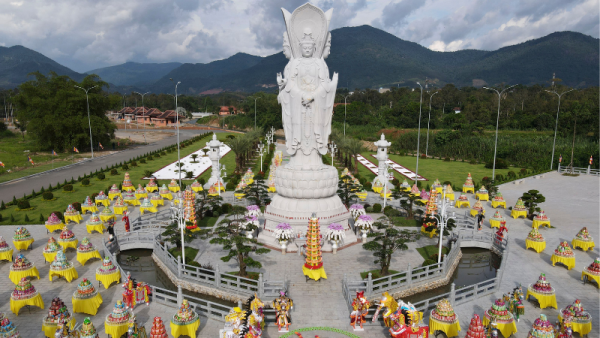 Lâm Đồng: Chùa Đại Tùng Lâm Hoa Sen tổ chức Hội trại mùa xuân