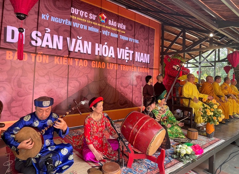 Hội trường ngo&agrave;i trời, nơi khai mạc sự kiện s&aacute;ng ng&agrave;y 11/04/2026 (ng&agrave;y 24 &Acirc;m lịch)