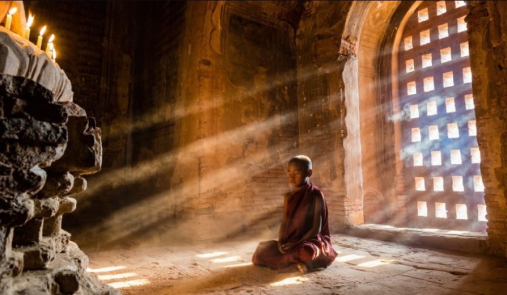 Quán niệm hơi thở (Anapana Sati)