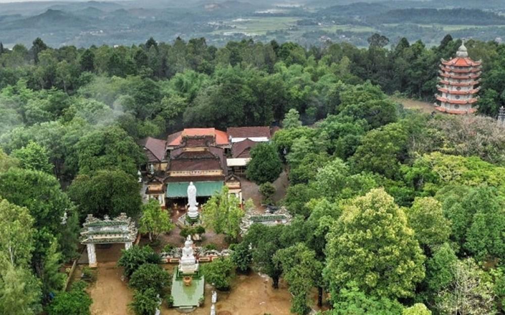 Hành trạng Lục Tổ khai sáng và kế thế Tổ Đình Sắc Tứ Thiên Ấn - Quảng Ngãi