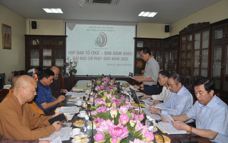 Nh&agrave; b&aacute;o Trịnh Quốc Đ&ocirc;ng ph&aacute;t biểu
