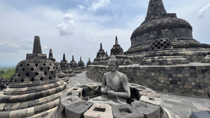 Công trình phiên dịch Đại Tạng Kinh bằng tiếng Indonesia