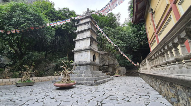 Ng&ocirc;i Bảo Th&aacute;p tại ch&ugrave;a Nhẫm Dương. Ảnh: Long Nguyễn