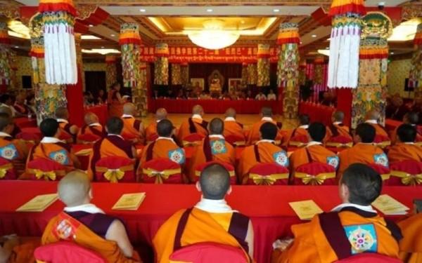 34 tăng sĩ Tây Tạng được trao học vị đặc biệt tại Bắc Kinh
