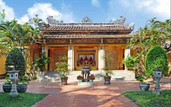 Phật giáo Triều Nguyễn trong việc định hình bản sắc văn hóa Huế