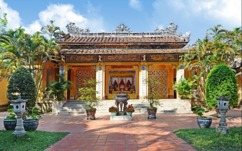 Phật giáo Triều Nguyễn trong việc định hình bản sắc văn hóa Huế