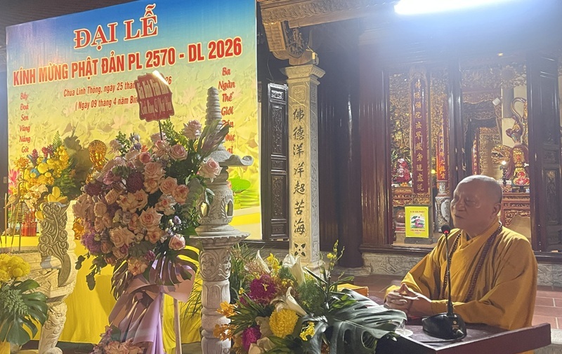 H&ograve;a thượng Th&iacute;ch Gia Quang đ&atilde; ban đạo từ v&agrave; chia sẻ &yacute; nghĩa thi&ecirc;ng li&ecirc;ng của ng&agrave;y đức Phật đản sinh